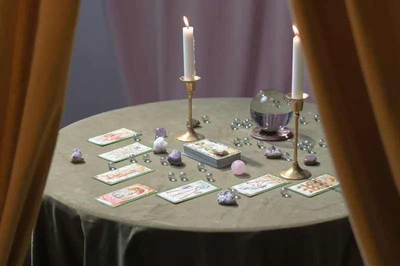 Why Some Readings Hit Different: The Real Ingredients Behind an Accurate Tarot Session